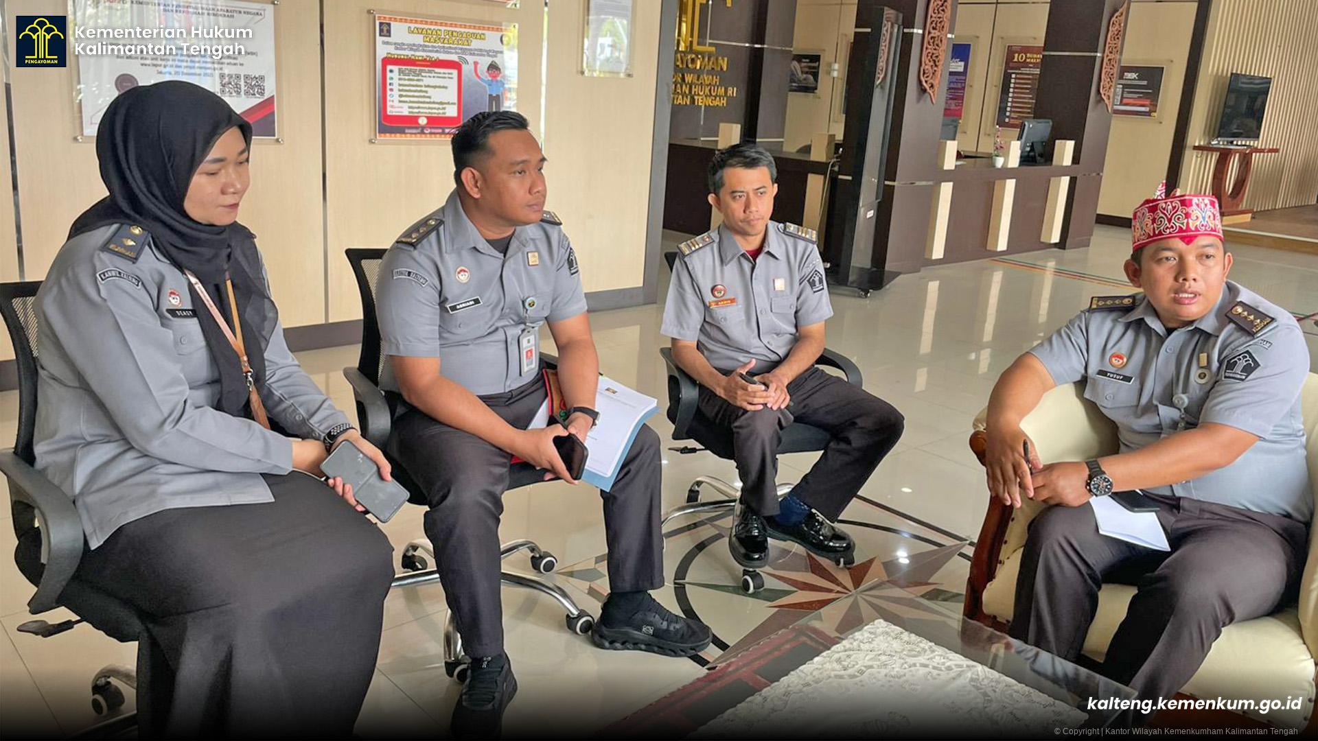 PerPol2.jpg
