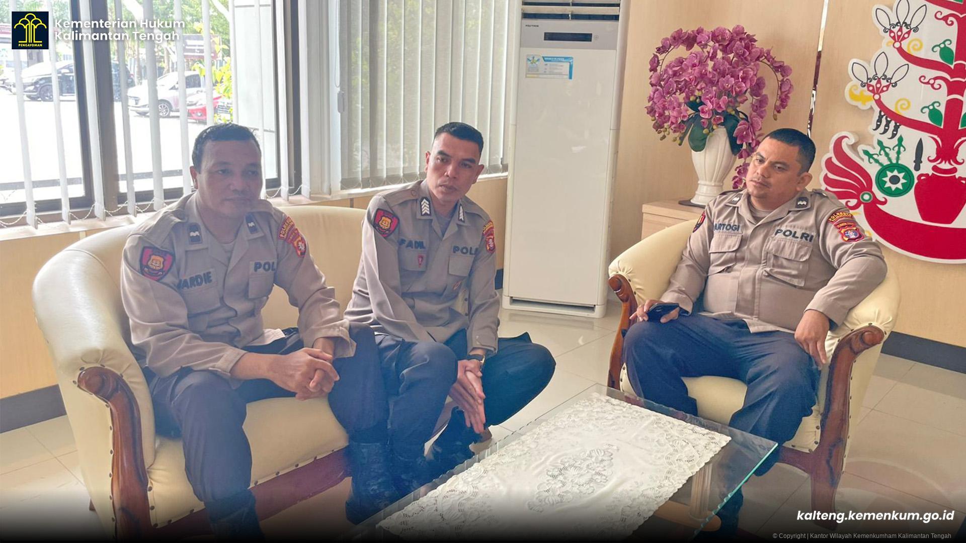 PerPol3.jpg