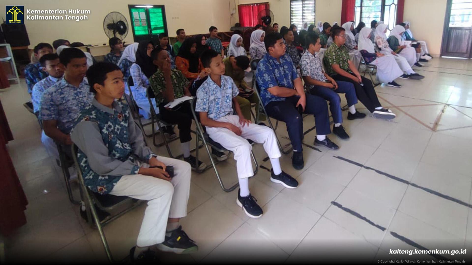 Sosialisasi-Anti-Bullying-SMKN-2-PKY-2025_3.jpg