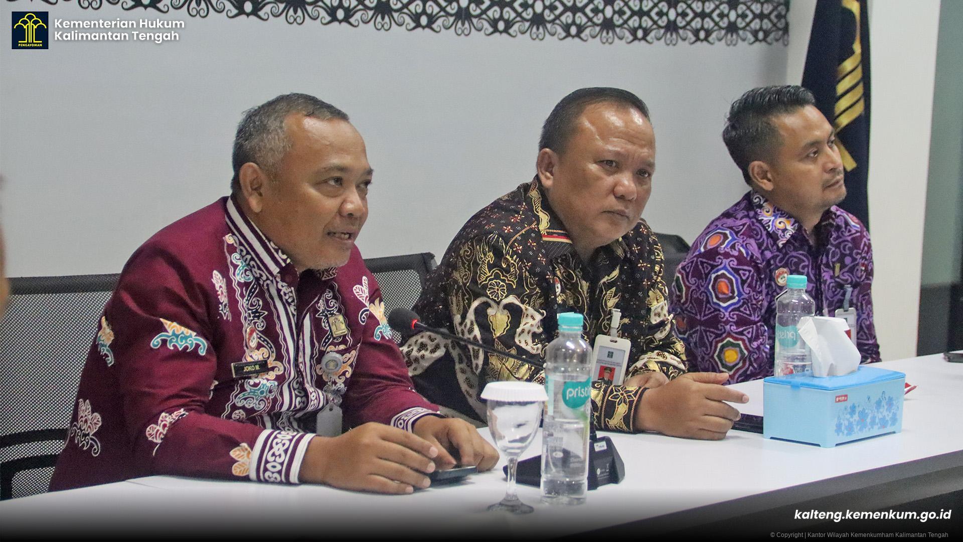 YKMKIAHU2.jpg