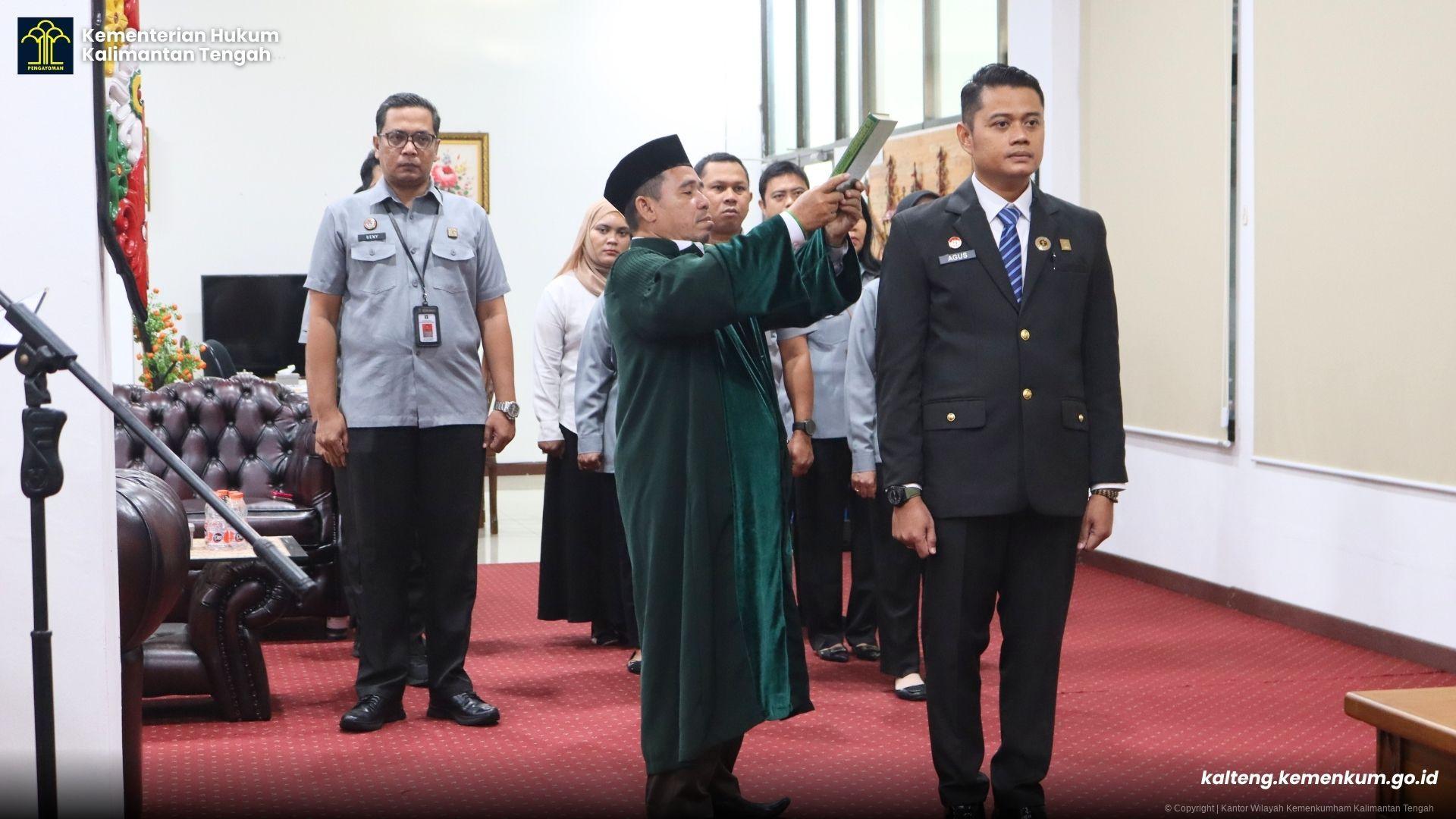 Amanah Baru, Tanggung Jawab Meningkat, Kanwil Kemenkum Kalteng Lantik Analis Kekayaan Intelektual Ahli Muda