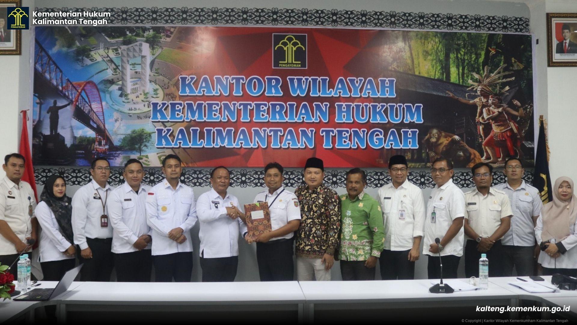 Dorong Kualitas Regulasi Daerah, Kanwil Kemenkum Kalimantan Tengah Harmonisasikan Empat Rancangan Produk Hukum Kabupaten Kotawaringin Barat