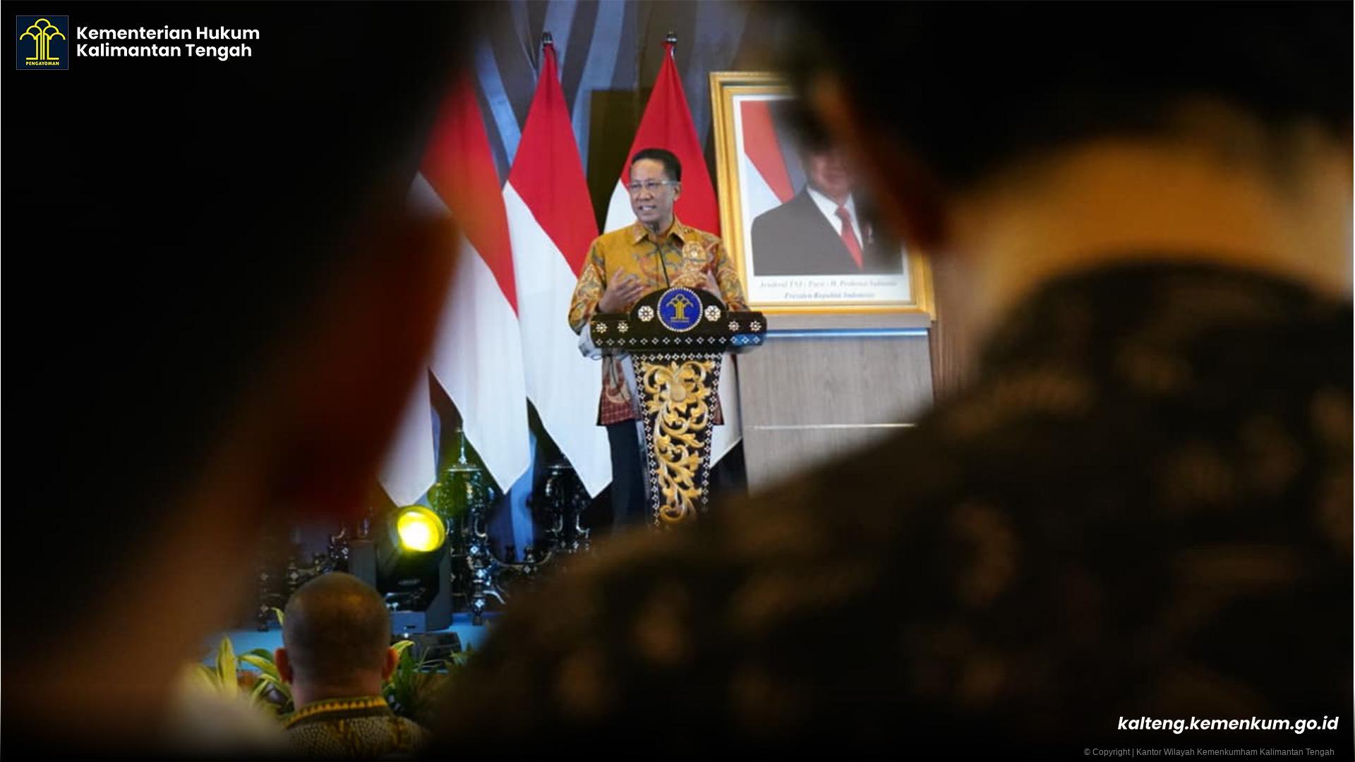menteri_hukum_launching_2.jpg