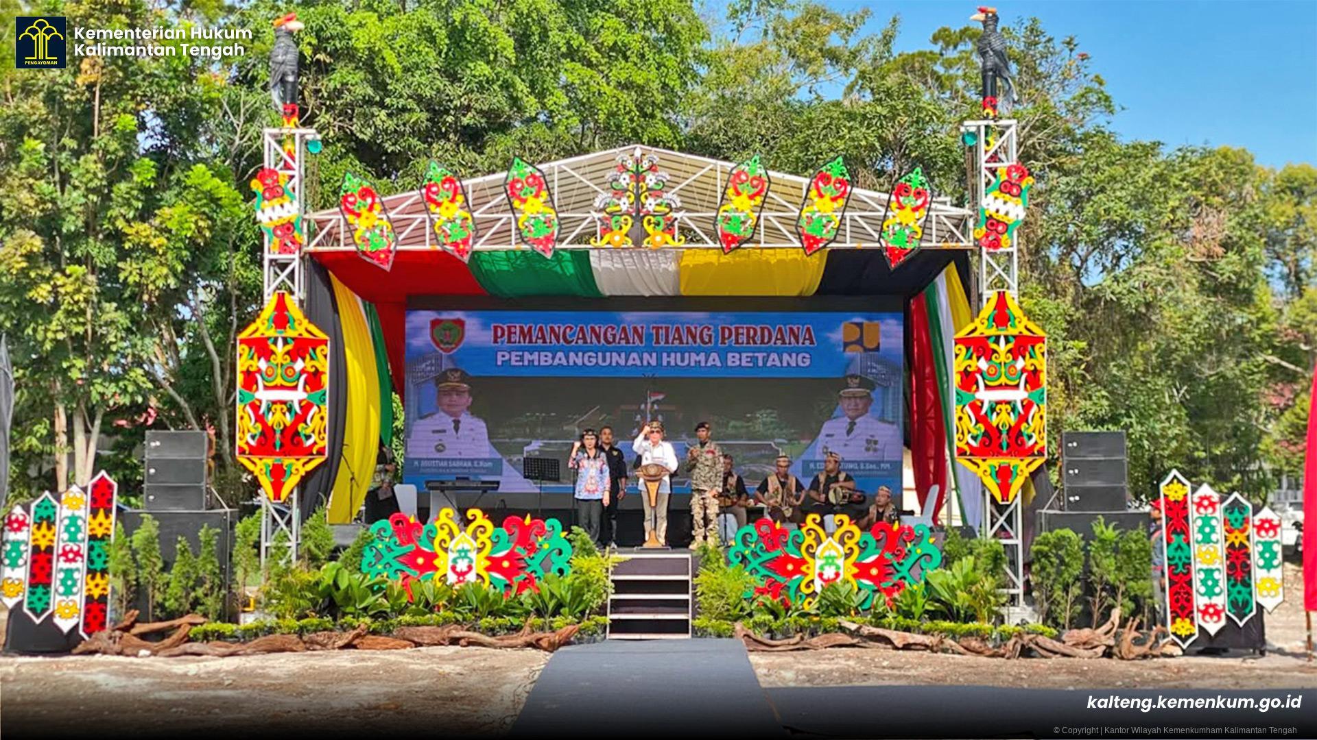 pemancangan_tiang_perdana_3.jpg