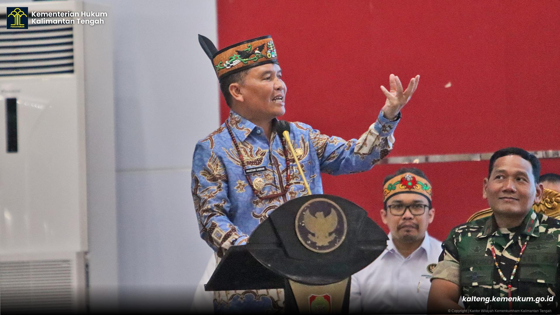 penyerahan_sertifikat_kop_deskel_merah_putih_7.jpg