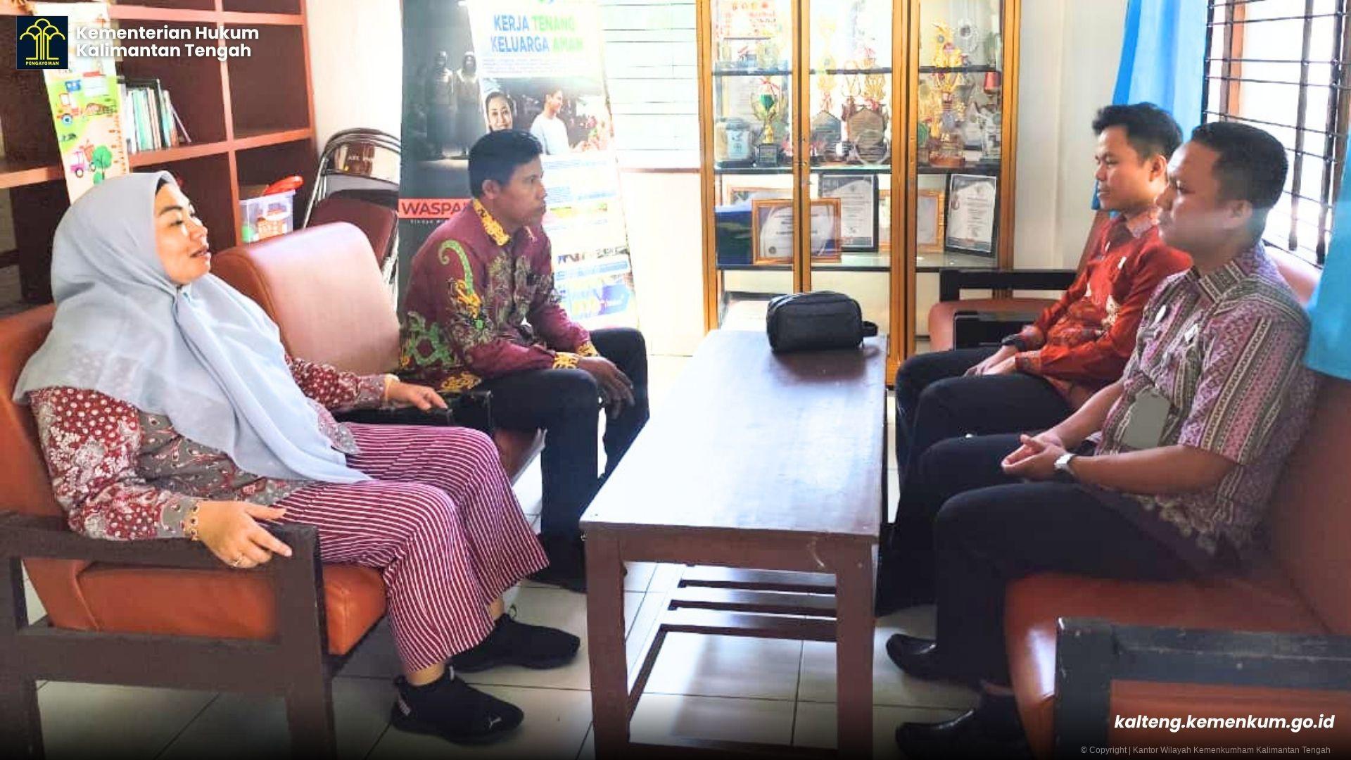 Pastikan Layanan Posbankum Berkualitas, Kanwil Kemenkum Kalteng Lakukan Pembinaan dan Pengawasan di Dua Kelurahan