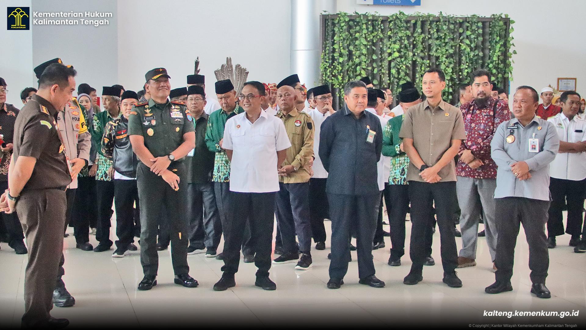 sambut_gub_wagub_kalteng_2.jpg