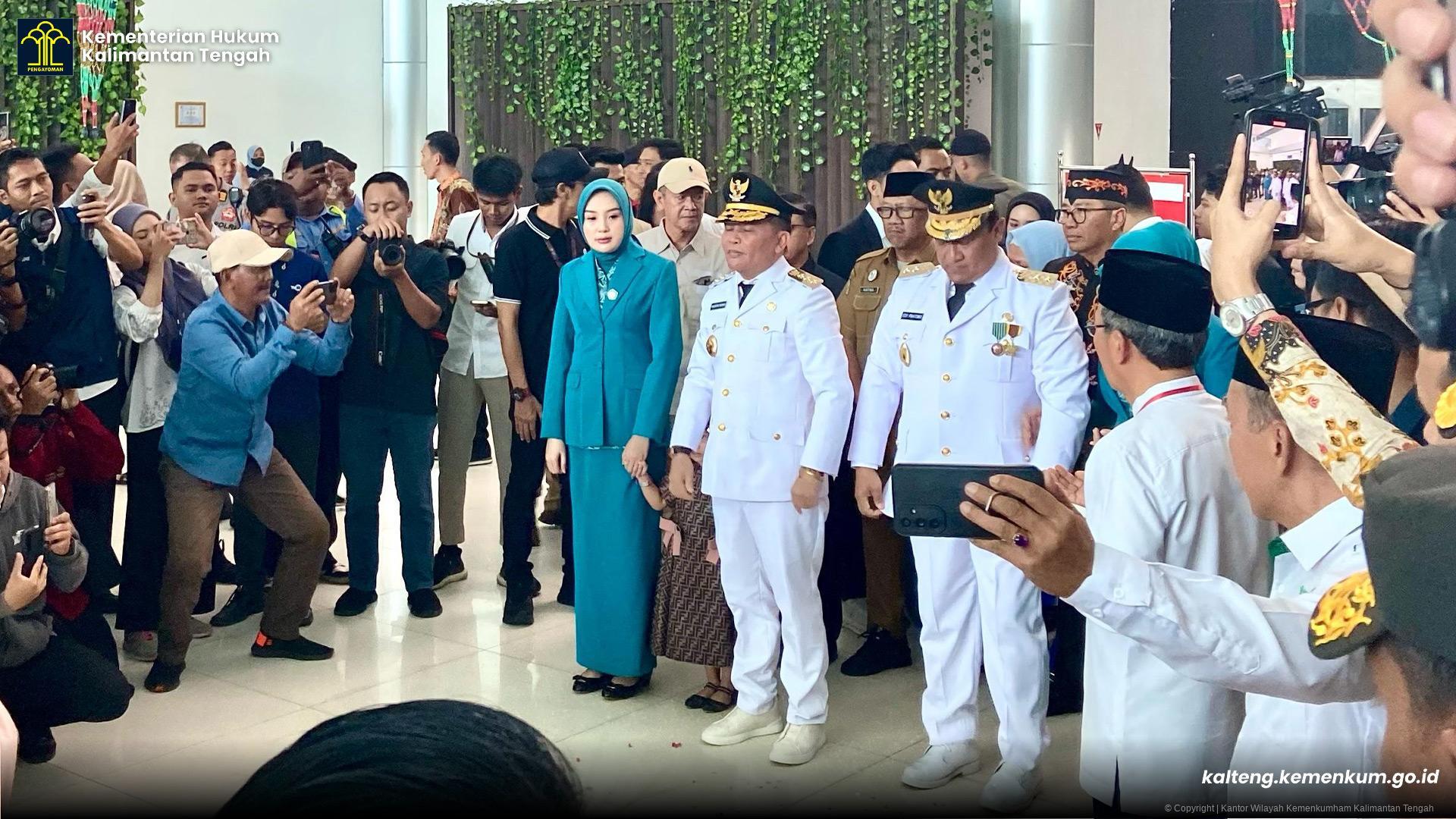 sambut_gub_wagub_kalteng_3.jpg