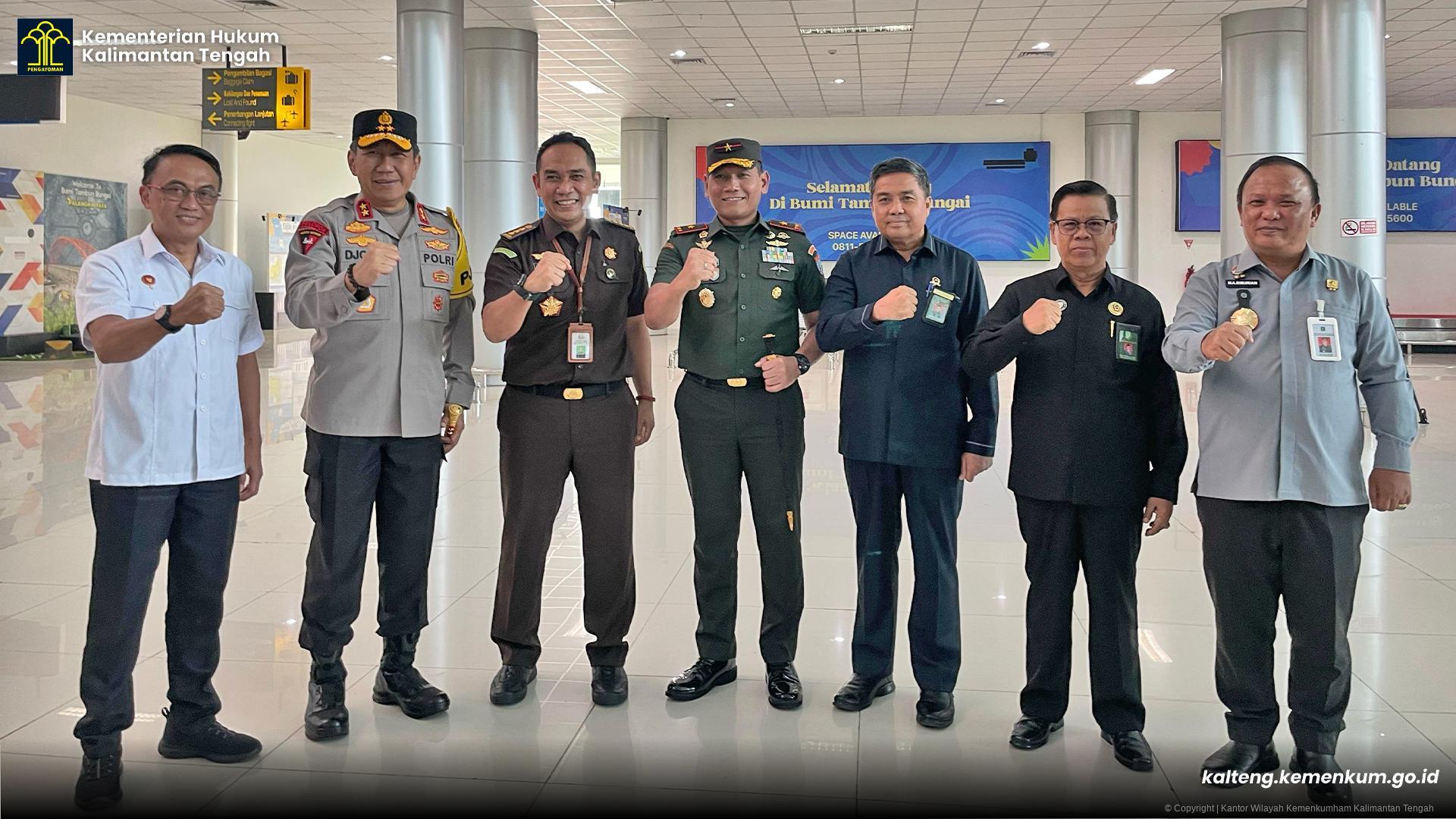 sambut_gub_wagub_kalteng_4.jpg