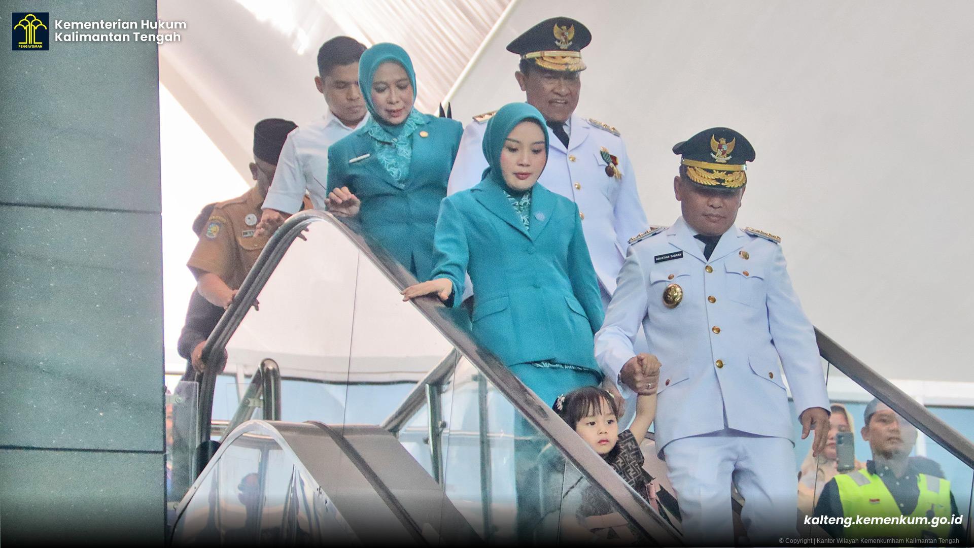 sambut_gub_wagub_kalteng_5.jpg
