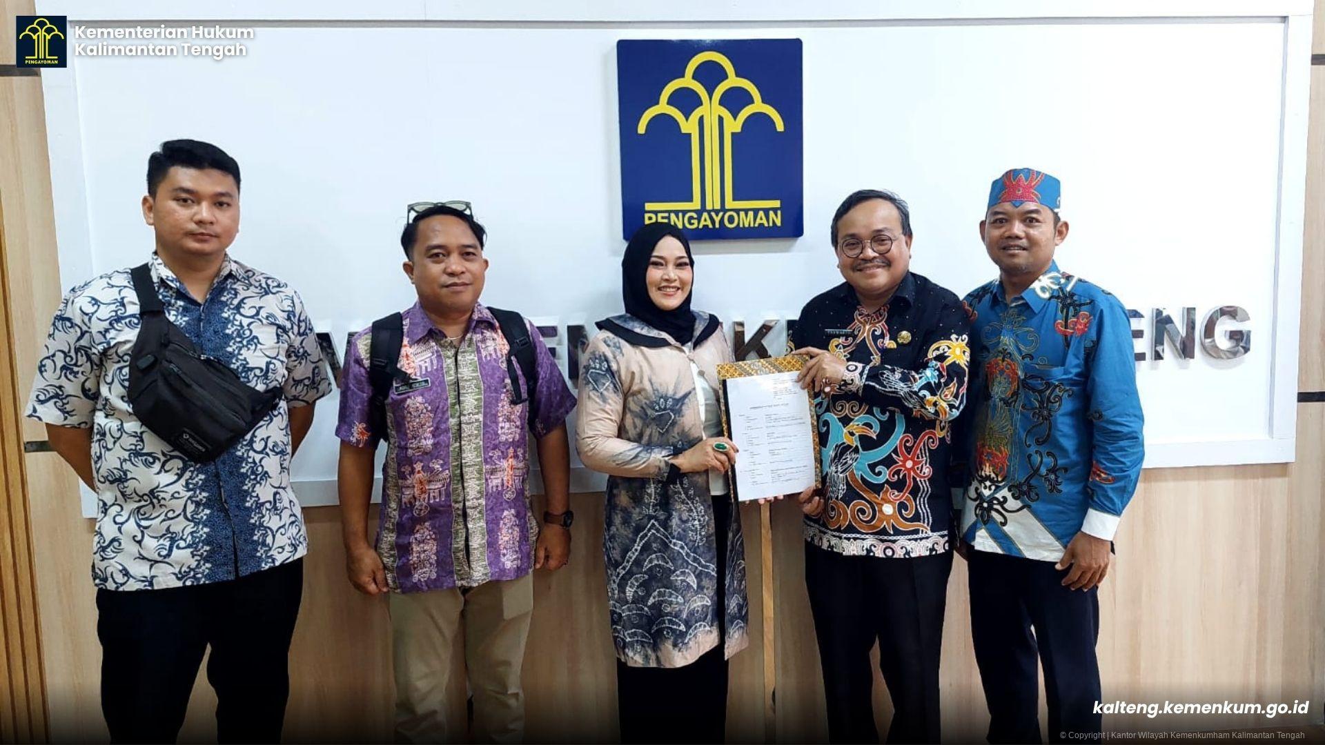 Aplikasi SIMPEL Siap Diproteksi, Disdukcapil Kapuas Gandeng Kanwil Kemenkum Kalteng Urus Hak Cipta